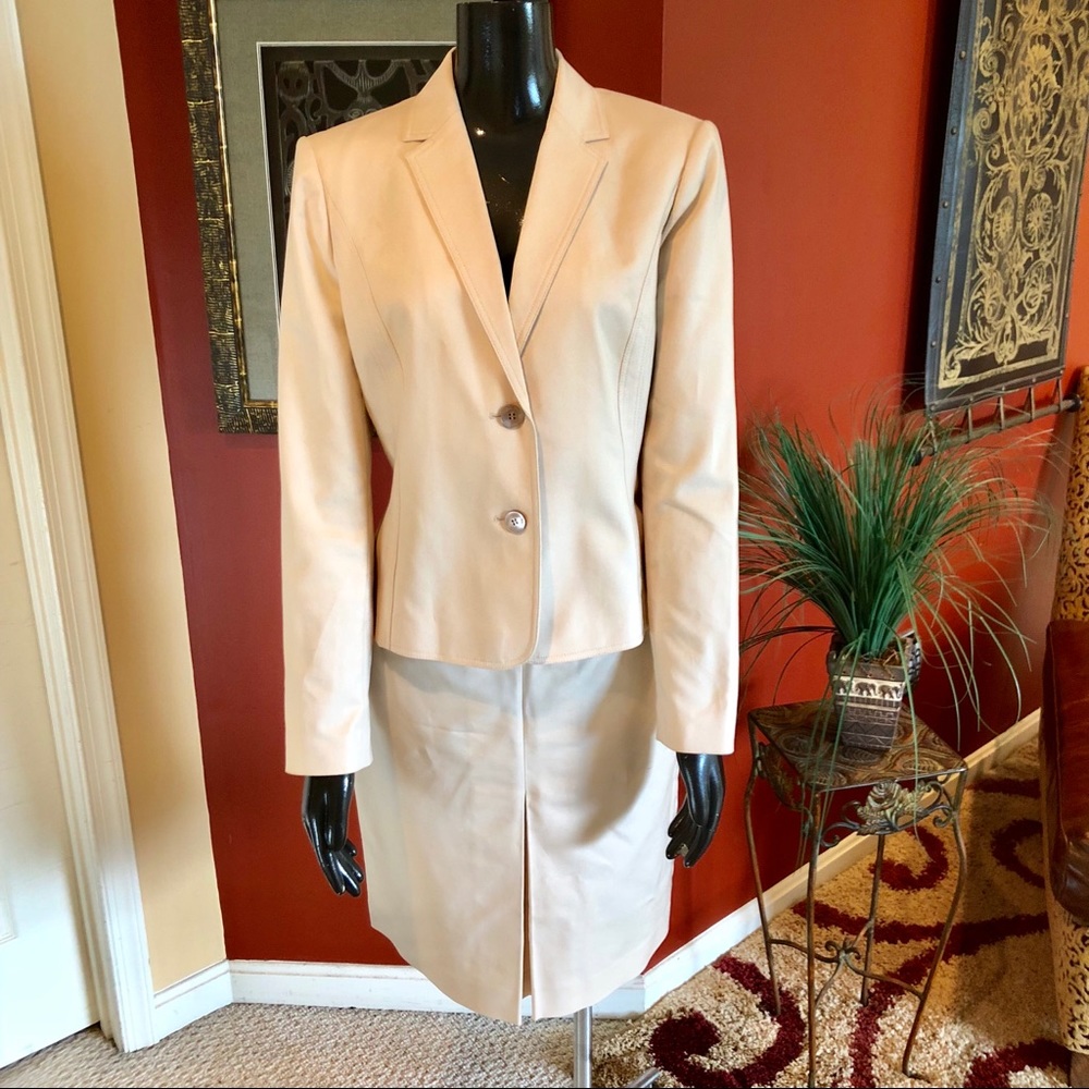 CALVIN KLEIN Stretch Skirt Suit